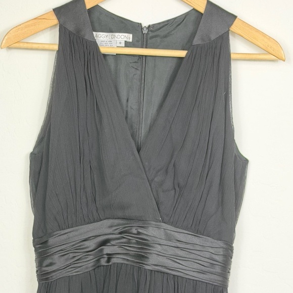 Maggy London Dresses & Skirts - Maggy London 100% Silk Black Sleeveless dress